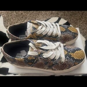 Steve Madden Multicolor Snake Print platform Sneakers